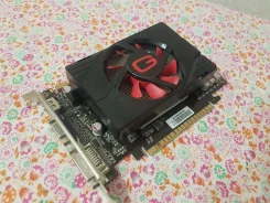 GeForce GTS 450 ����