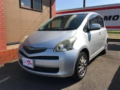 Toyota Ractis. ��������, ��������, 1.3, ������, 91����. ��. ��� ����� �� ������������ ����