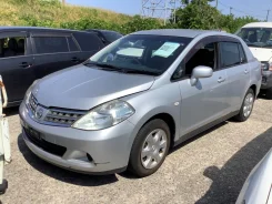 Nissan Tiida Latio. SNC11 SJC11 SC11, HR15 ����