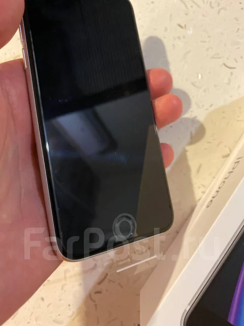 Apple iPhone SE 2020. �����, �����, ������, 3G, 4G LTE, ����������, ���������, NFC ����