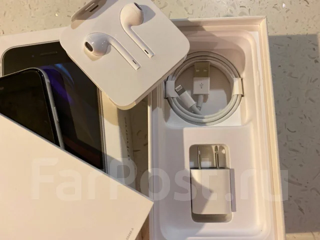 Apple iPhone SE 2020. �����, �����, ������, 3G, 4G LTE, ����������, ���������, NFC ����
