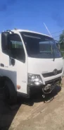 Hino Dutro ����