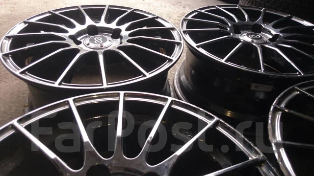 Enkei RS05. 7.0x16", 5x114.3, ET48 ����