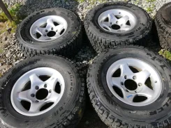 Bridgestone NR-595. 7.0x15", 6x139.7, ET-10 ����