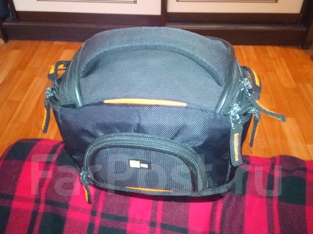 Fujifilm FinePix S4000. 10 - 14.9 ��, ���: 14� � ����� ����