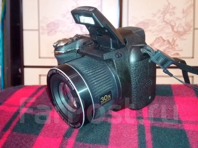 Fujifilm FinePix S4000. 10 - 14.9 ��, ���: 14� � ����� ����