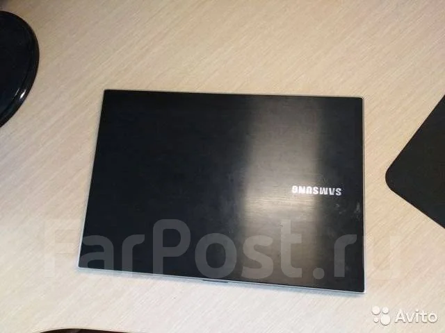 Samsung 300V4A. 14", 2����, ��� 4 ��, ���� 320���, WiFi: 1, Bluetooth: 1, ����������� �� 2��. ����