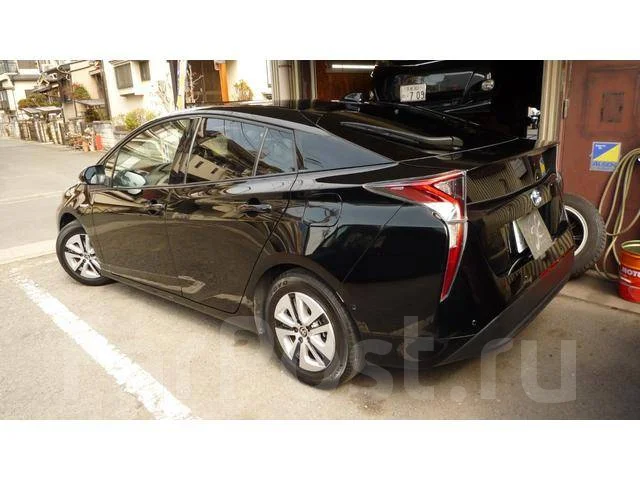 Toyota Prius. 1.8, �������������, �/�. ��� ����� �� ������������ ����