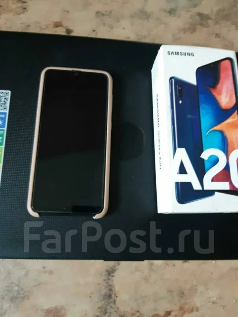 Samsung Galaxy A20. �/�, �����, 3G, 4G LTE, Dual-SIM, NFC ����