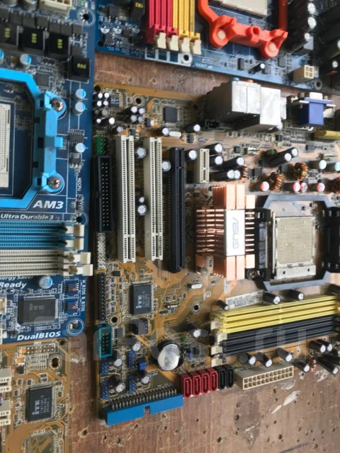 Intel ����