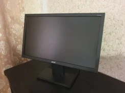 Acer. 20" ����