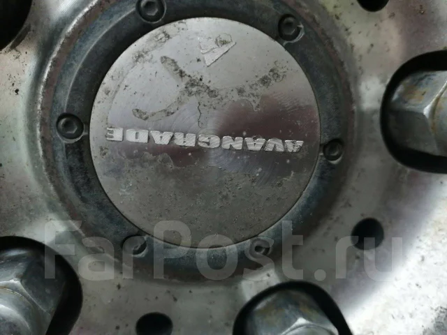 Avangrade. 8.0xR18", 5x114.3, ET20 ����