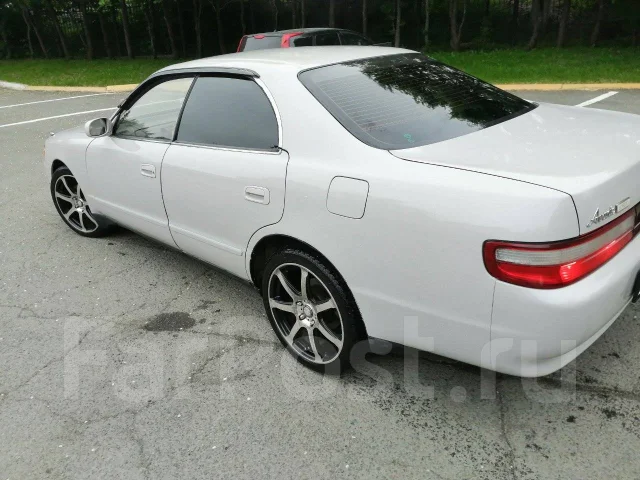 Avangrade. 8.0xR18", 5x114.3, ET20 ����