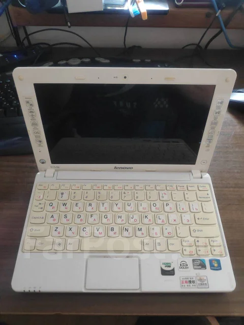 Lenovo IdeaPad S10. 10", ��� 1024 ��, ���� 250���, WiFi: 1, ����������� �� 3��. ����