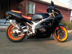 Suzuki GSX-R 400. 400����. ��., ��������, ���, � �������� ����