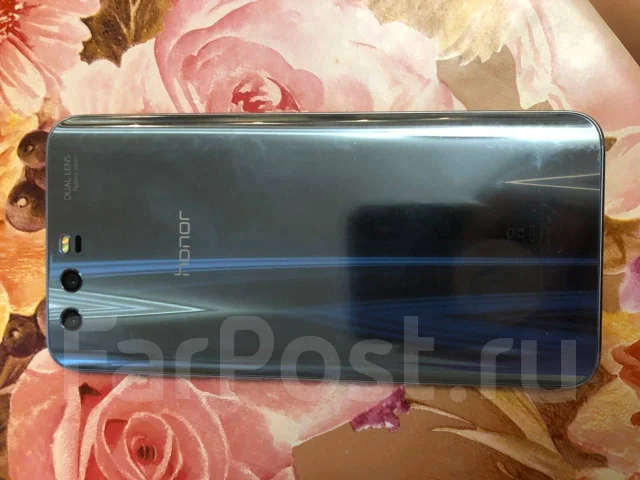 Honor 9. �/�, 3G, 4G LTE, NFC ����