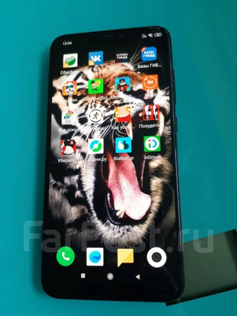 Xiaomi Mi8. �/�, ������, 4G LTE, Dual-SIM, NFC ����