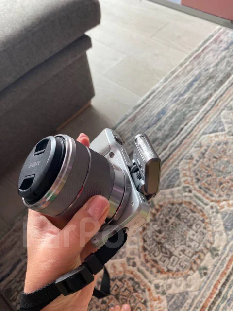 Sony Alpha NEX-5 ����