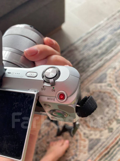 Sony Alpha NEX-5 ����
