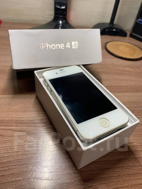 Apple iPhone 4s. �/�, �����, 3G ����