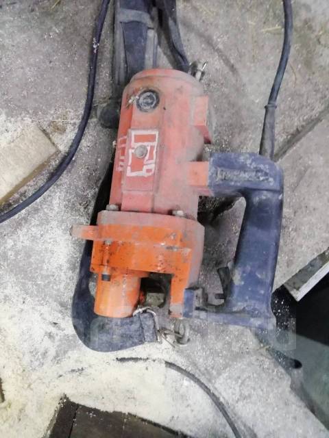 Вибратор с булавой, б/у, в наличии. Цена: 25 000₽ во Владивостоке