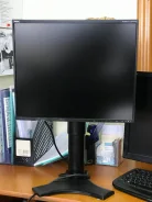 NEC. 19", ���������� �� (LCD, LED, QLED) ����
