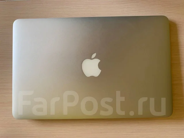 Apple MacBook Air 11. 11", 1,7����, ��� 4 ��, ���� 128���, WiFi: 1, Bluetooth: 1, ����������� �� 10��. ����