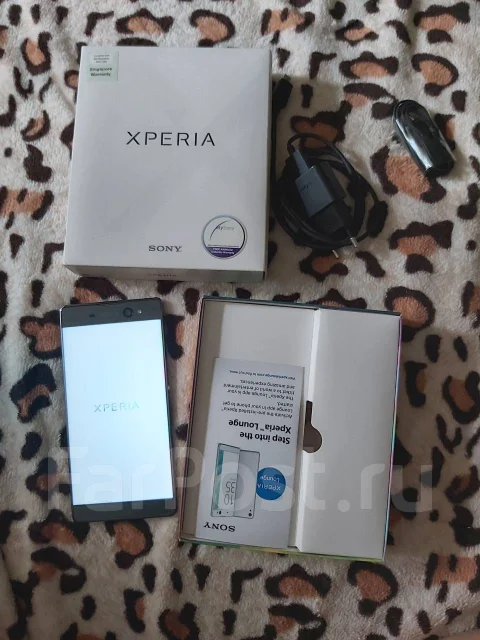 Sony Xperia XA Ultra. �/�, �����, Dual-SIM ����