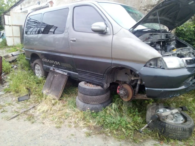 Toyota Granvia. 46, 1KZ ����