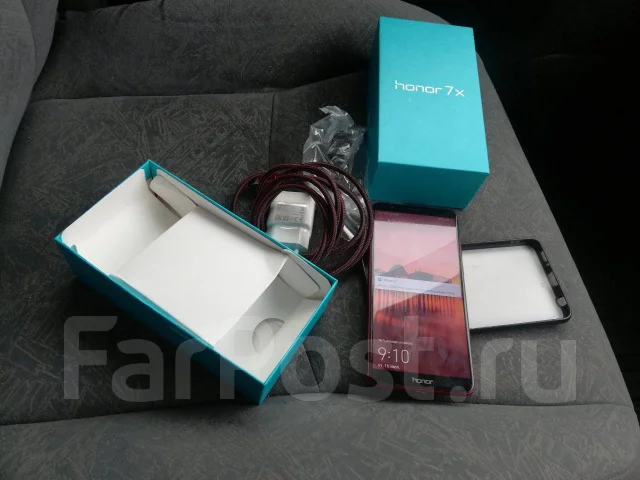 Honor 7X. �/�, �������, 4G LTE ����