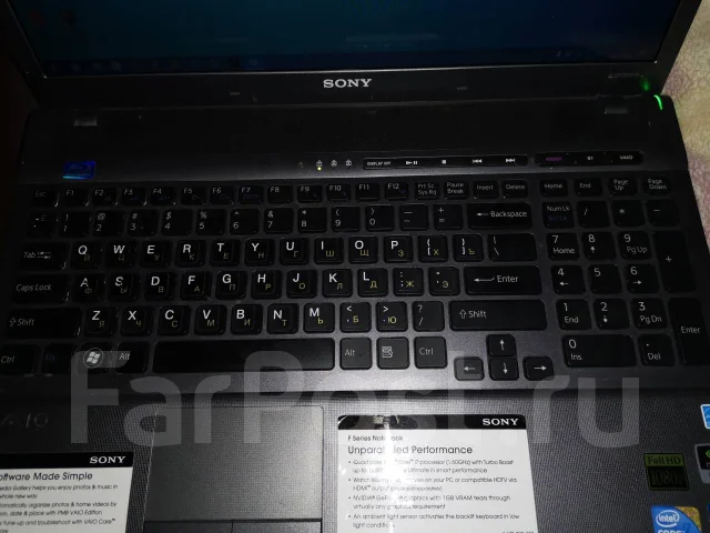 Sony VAIO VPC-F11S1R. 16.4", ��� 6 ��, WiFi: 1, Bluetooth: 1, ����������� �� 24��. ����
