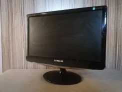 Samsung. 18.5" ����