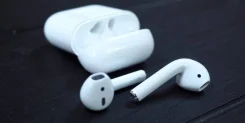 Apple AirPods ����