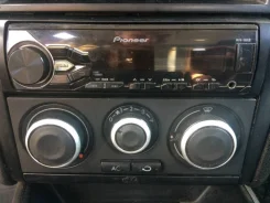 Pioneer MVH-180UB ����