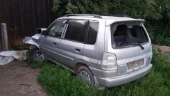 Ford Festiva ����