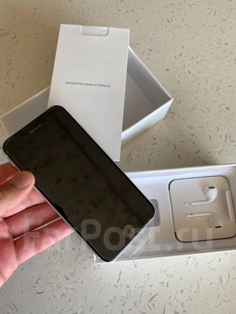 Apple iPhone SE 2020. �����, �����, ������, 3G, 4G LTE, ����������, ���������, NFC ����