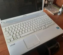 Sony VAIO. 15.6", ��� 6 ��, WiFi, Bluetooth ����