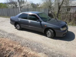 Nissan Bluebird. �������, ��������, 1.8, ������, 239����. �� ����