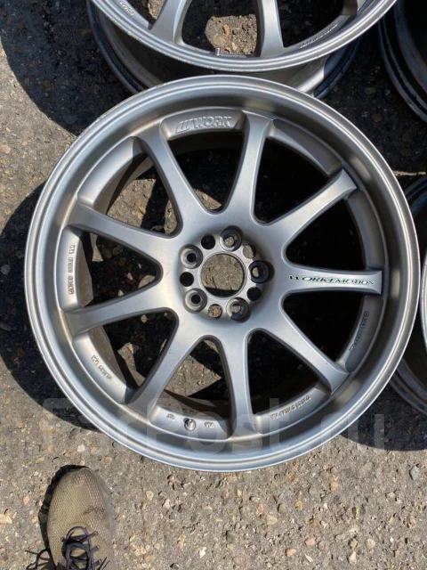Work Emotion XD9. 8.0x18", 5x100, ET45 ����