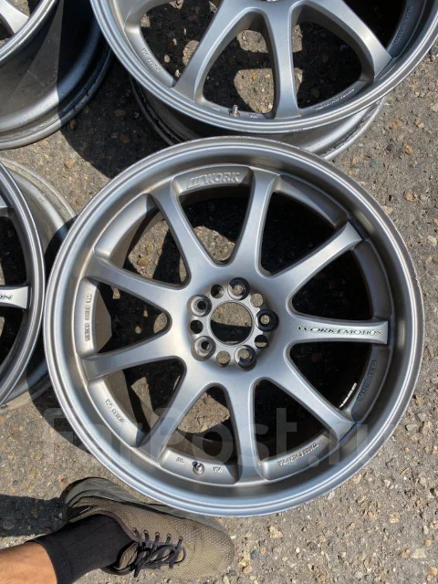 Work Emotion XD9. 8.0x18", 5x100, ET45 ����