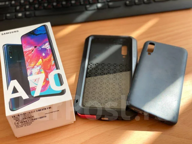 Samsung Galaxy A70. �/� ����