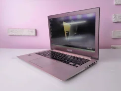 Asus ZenBook. ���� 500���, WiFi: 1, Bluetooth: 1, ����������� �� 4��. ��� ����� �� ������� ����