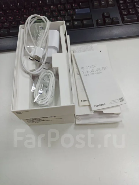 Samsung Galaxy A70. �/�, �����, 4G LTE, NFC ����