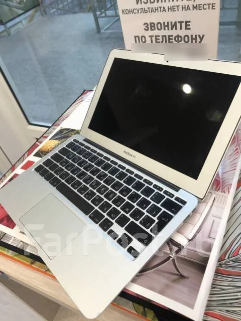 Apple MacBook Air 11. 11", 1,4����, ��� 2048 ��, ���� 60���, WiFi: 1, Bluetooth: 1, ����������� �� 9��. ����