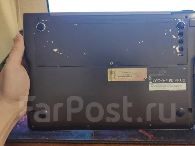 Samsung 535U3C. 13.3", 2 100����, ��� 4 ��, ���� 1���, WiFi: 1, Bluetooth: 1, ����������� �� 2��. ����