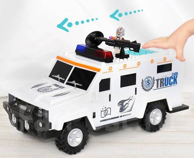 Копилка "Машина инкассации LEGO" с автоматическим затягиванием куп. Чёр ...
