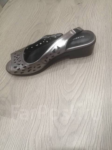 Женские новые босоножки (Bassariana) на широкую ногу - Обувь во ...