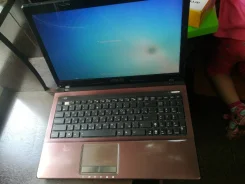 Asus K53E. 15.6", 2,2����, ��� 2048 ��, ���� 250���, WiFi ����