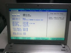 Samsung Q330. 13.3", 2,4����, ��� 8 ��, WiFi: 1, Bluetooth: 1 ����