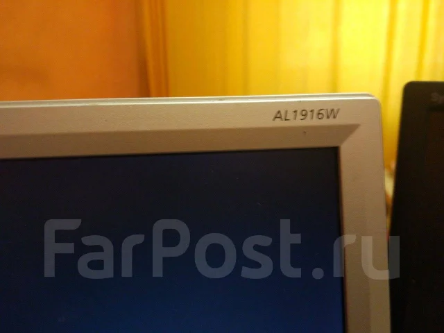 Acer. 19" ����